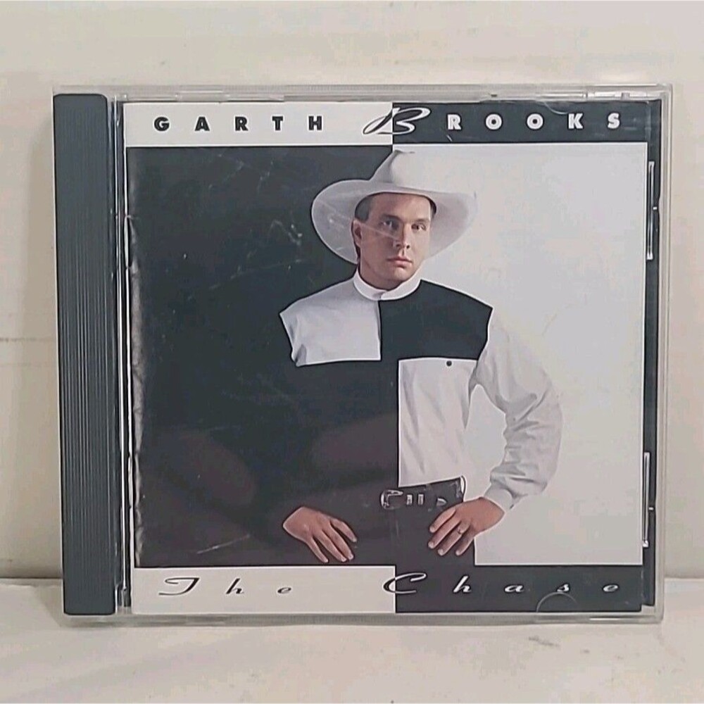 Vintage The Chase - Audio CD By Garth Brooks - VERY GOOD